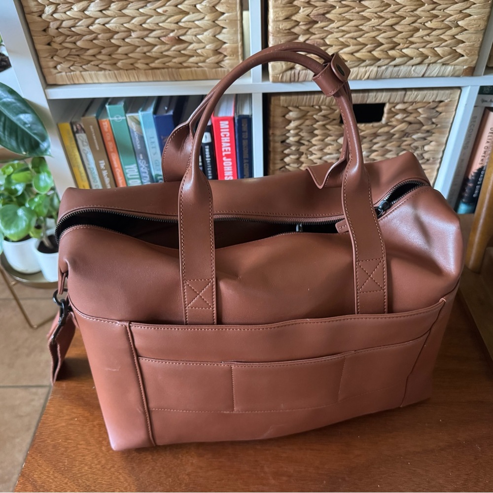 Monos Metro Duffel Bag Brown (broken zipper)